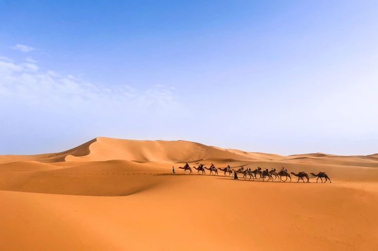 Passeio de camelo no deserto de Merzouga